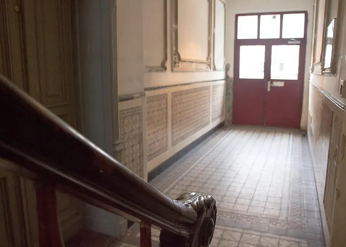 سيتي فريدريشاين شقة *